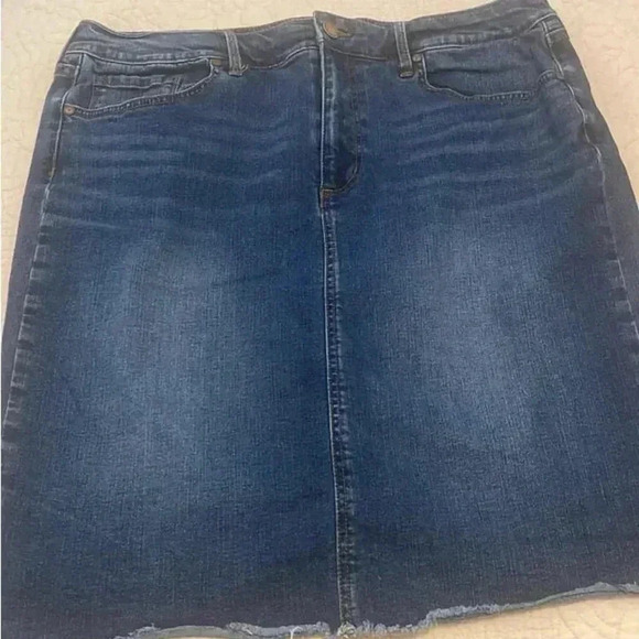 Code Bleu Dresses & Skirts - Code bleu brand denim skirt in size 16